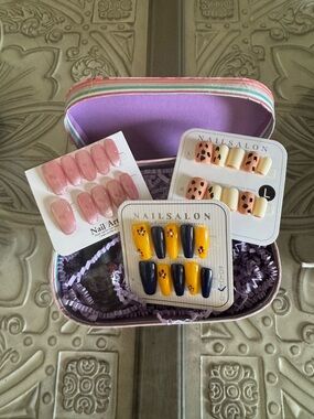 Bonitas Nails Press-On Nail Set Trio with Pink, Yellow & Navy Designs
